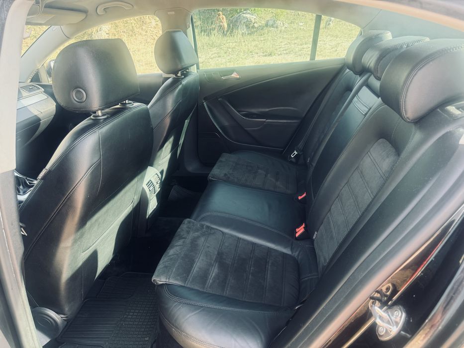 Volkswagen Passat 2.0 FSI Negru Berlină Benzină-GPL Xenon Navigație