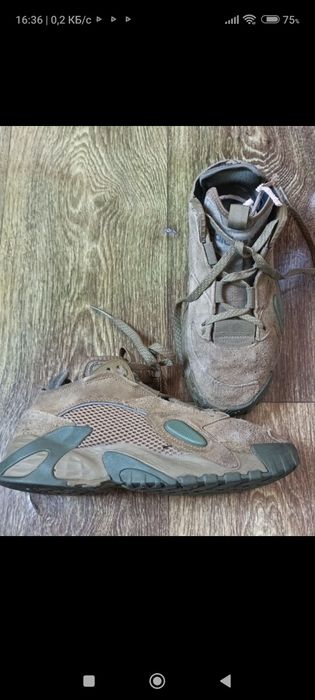 Кроссовки Адидас