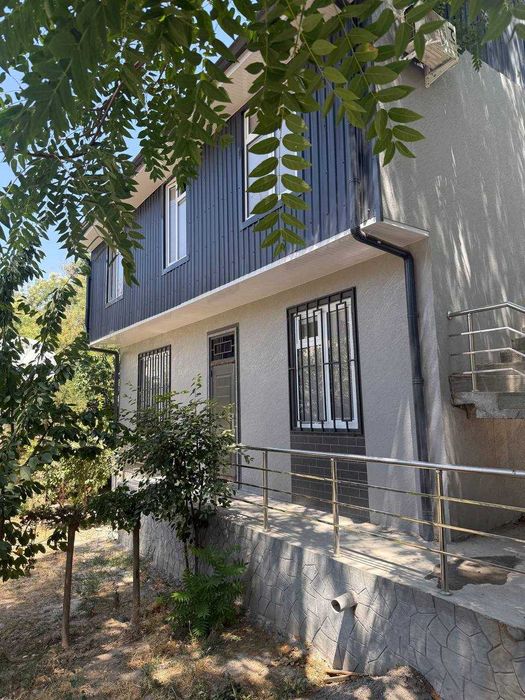 Сдается Шикарная квартира на максим горький Буз-Базар, метро БИЙ 1/1/2