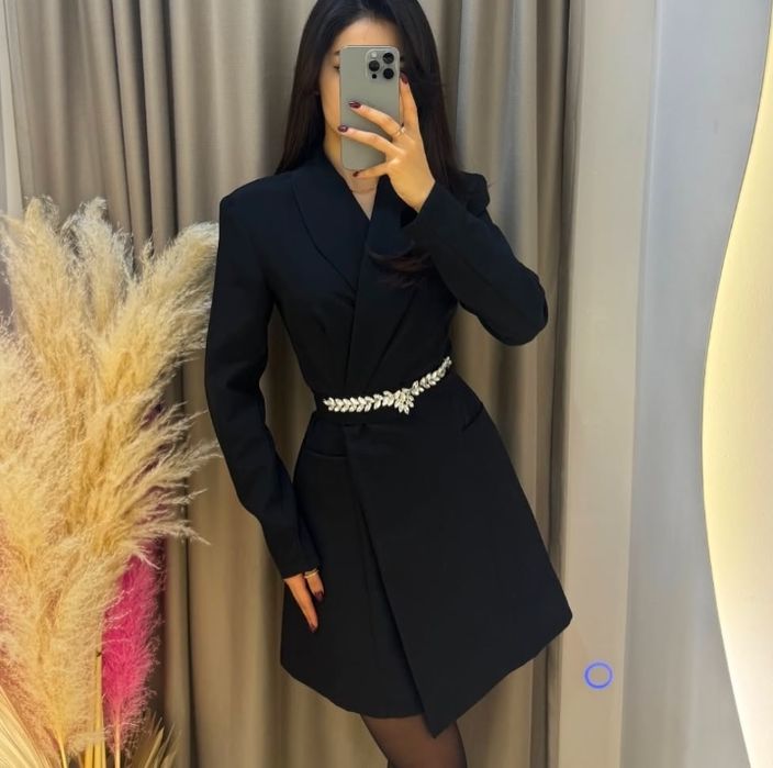 Платья черный)))