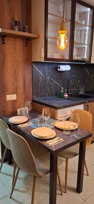 Дава се под наем Едностаен апартамент в Хасково, Център - 30 кв.м за 81.6 € - Снимка #1