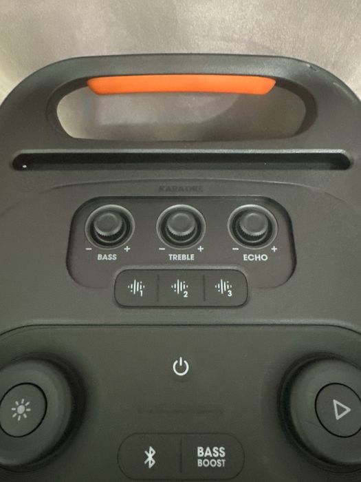 Продам JBL PARTY BOX 710 новый