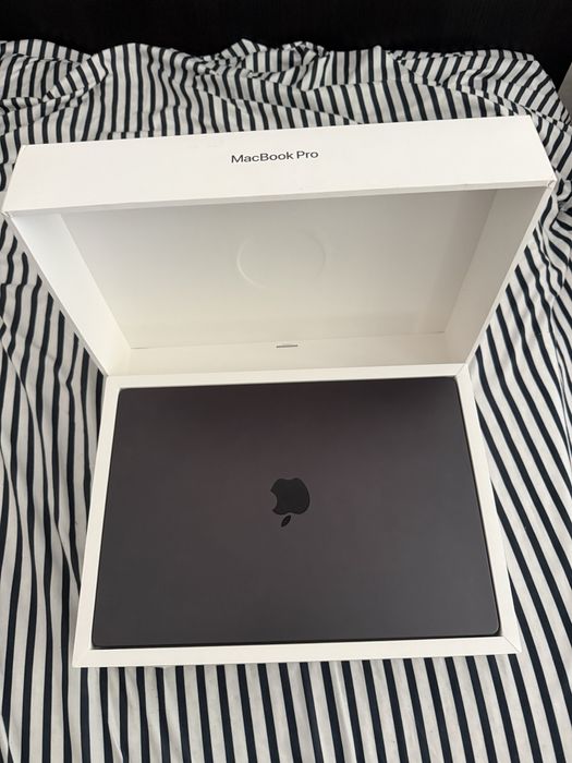 Vand Macbook Pro M4 Pro