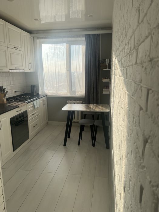 Продаеться каартира срочно!