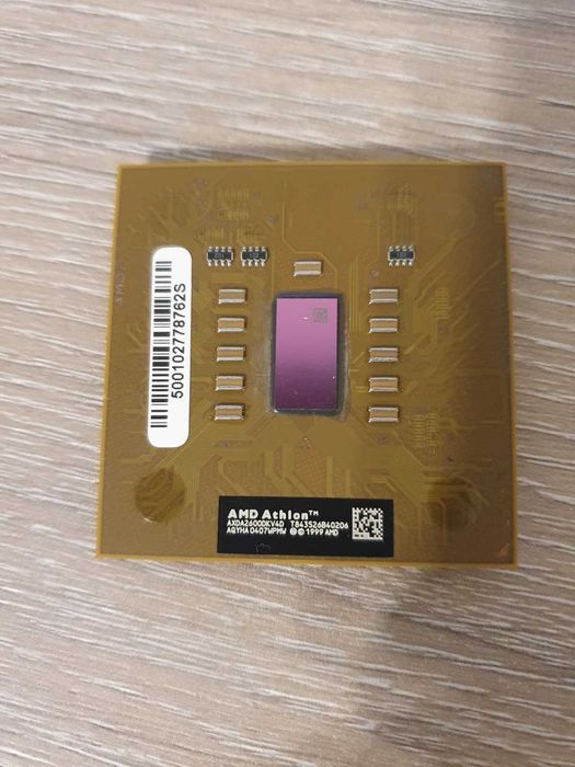 RAM DDR3 , HDD 500GB , GT 1030 , RADEON R250, AMD ATHLON 2600+