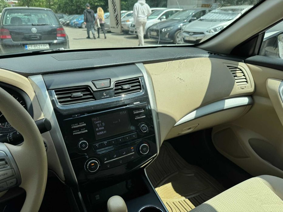 Nissan Altima 2015 - €4150