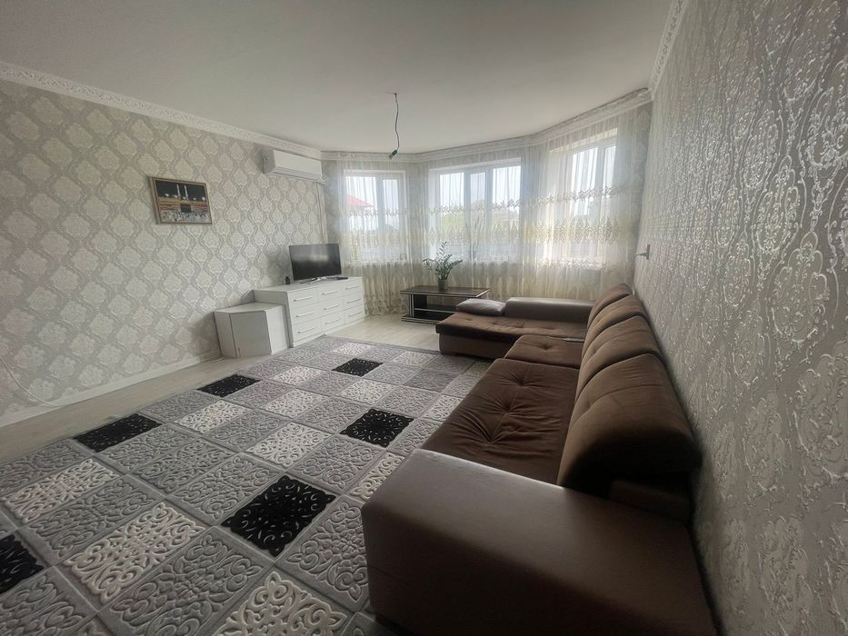 Продам Диван 4метровый