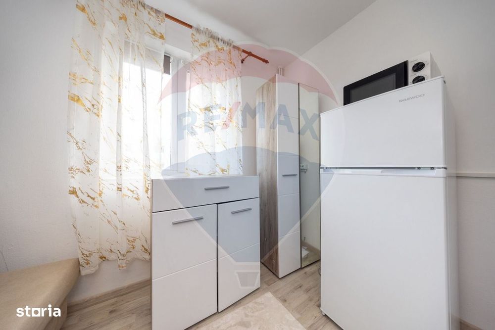 Camera de camin, Renovata ideala pentru studenti !!! — fotografia 3