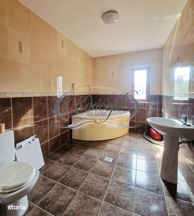 Apartament spatios si cu potential in Andrei Muresanu