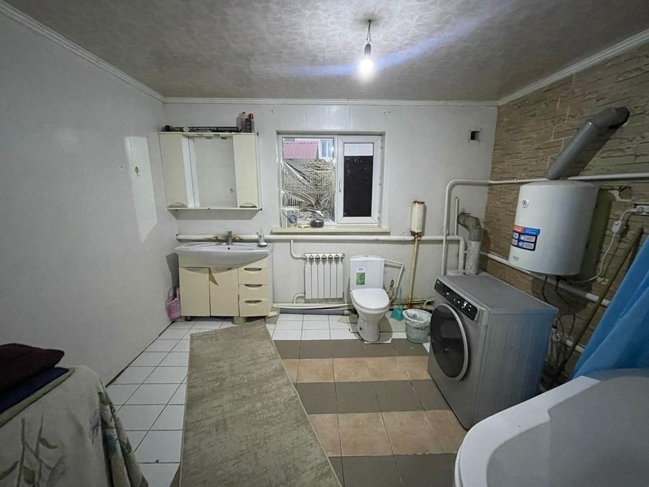 Дом частный во дворе 2 дома