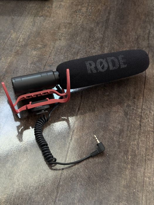 Накамерный микрофон Rode