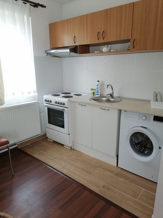 Închiriez  o cameră a unui apartament  în cart Europa