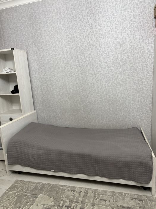 Кровать в спальню