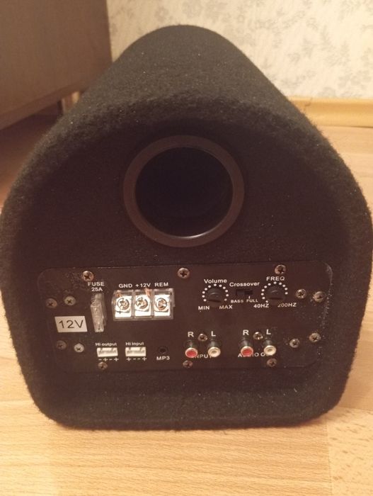 Продам Сабвуфер новый