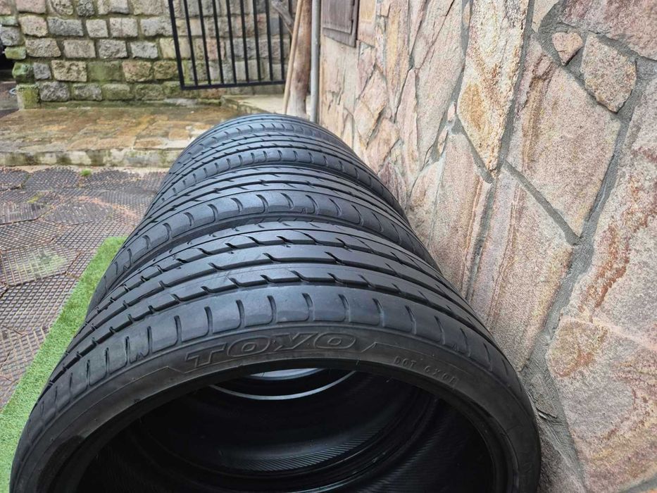 225 35 19 88 Y XL TOYO PROXES T1 Sport