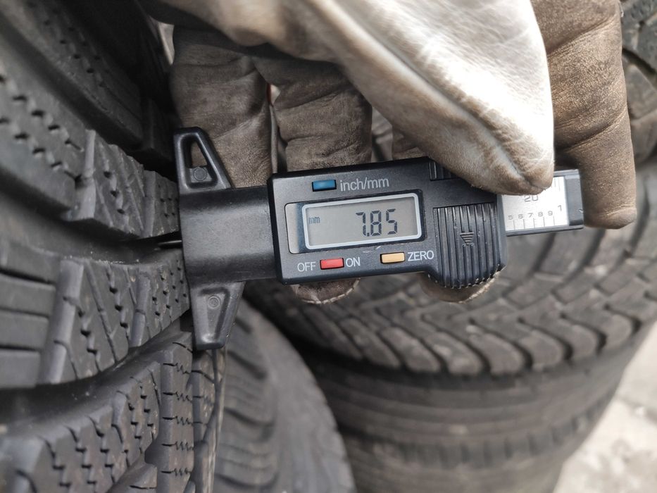 2бр Зимни гуми 205 50 17 - Hankook - DOT 2024