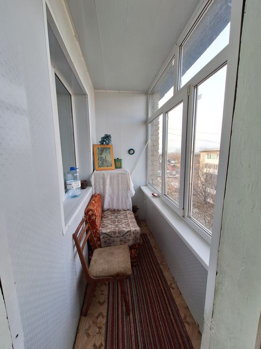 Сдам 2 комнатную квартиру район ВВИ.