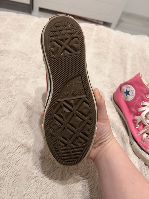 Converse roz marimea 37