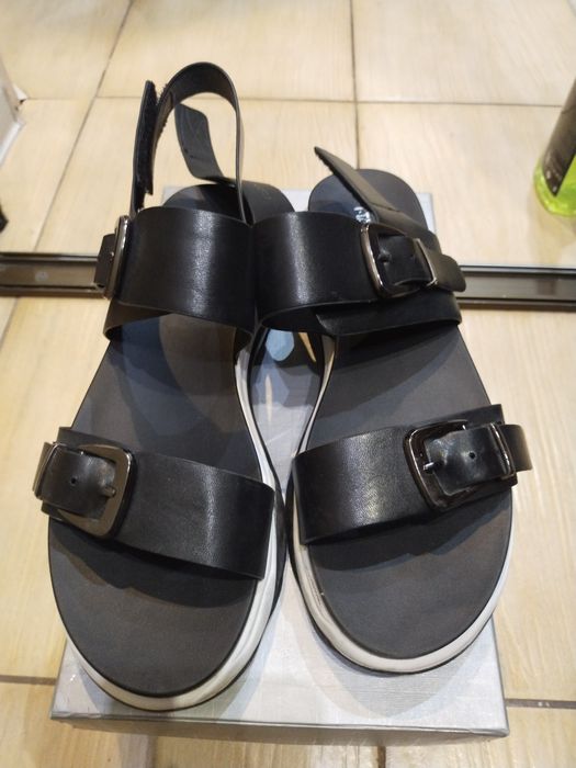 Женская обувь б/у