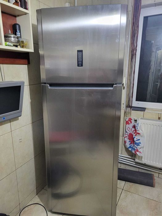 Vand frigider HOTPOINT capacitate 456l -1500lei negociabil