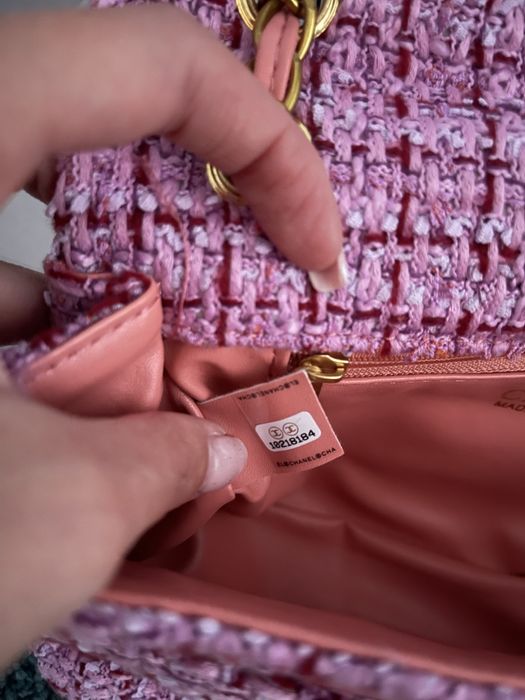 Цикламена лилава розова чанта Шанел Chanel Маркова сериен номер топ