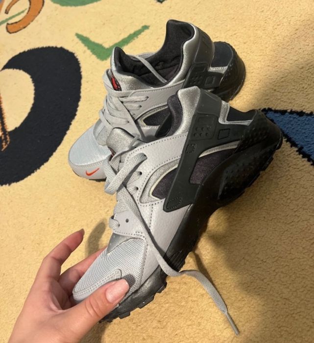 Adidași Nike huarache 40