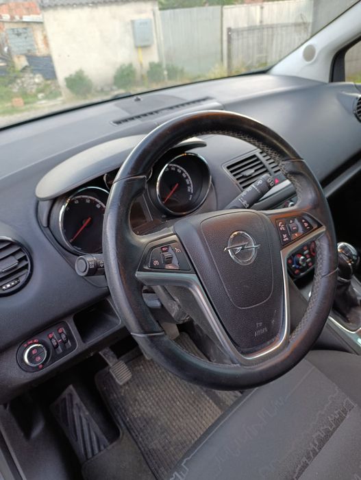 Opel  meriva  B, 1400 benzina  + gpl de fabrică