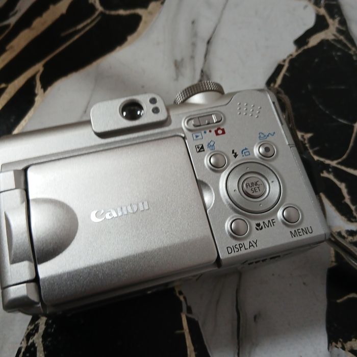 Продам фотоаппарат нерабочий