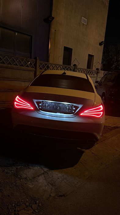 Mercedes-Benz CLA180
