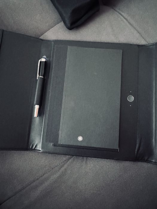 Montblanc Augmented Paper Smart Notebook (умный блокнот)