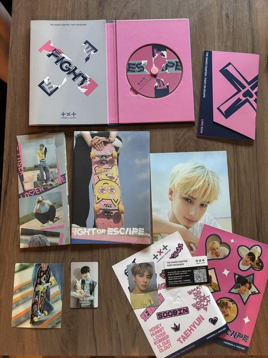 TXT - The Chaos Chapter: FIGHT OR ESCAPE