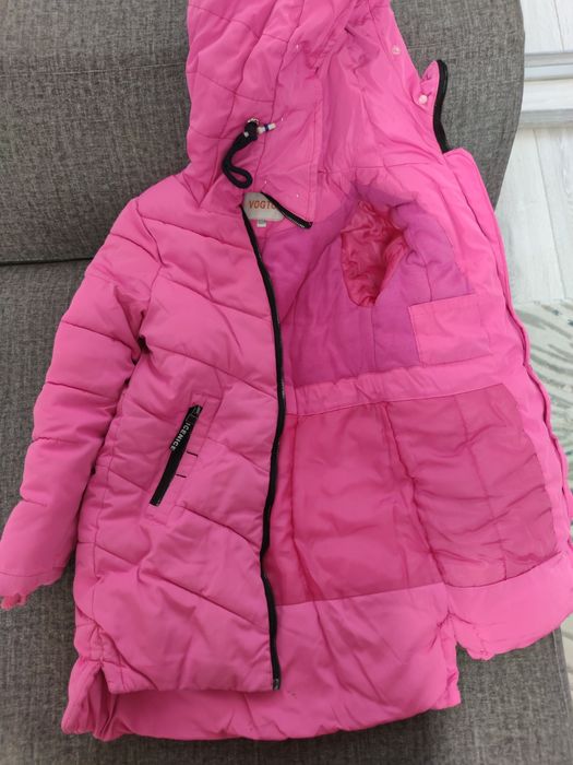 Куртки на девочку