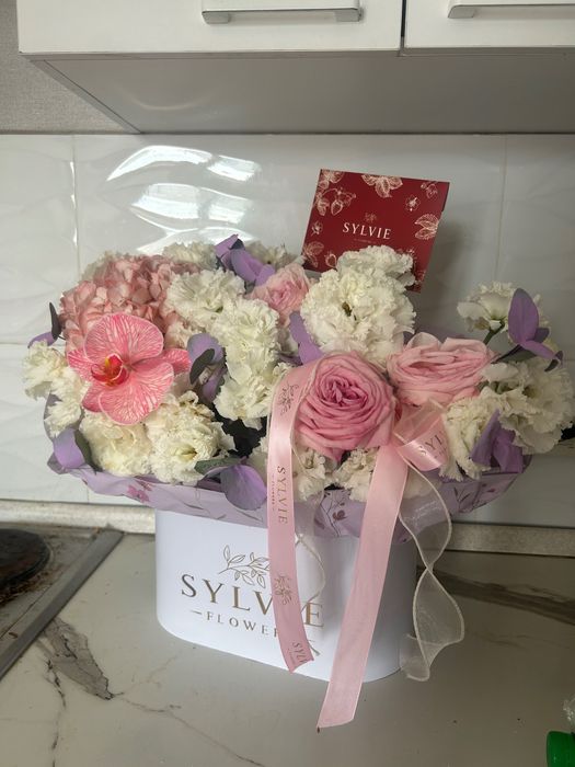 Цветы Sylvie букет