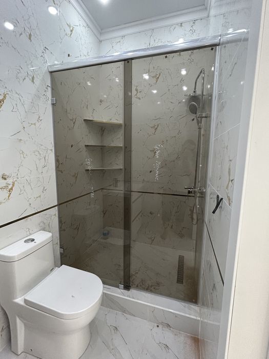 Стеклянный Перегородки и кабинки