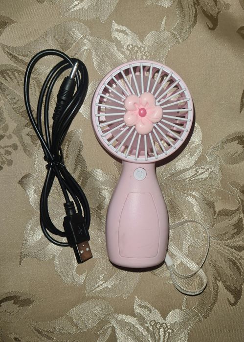 Портативный мини вентилятор
