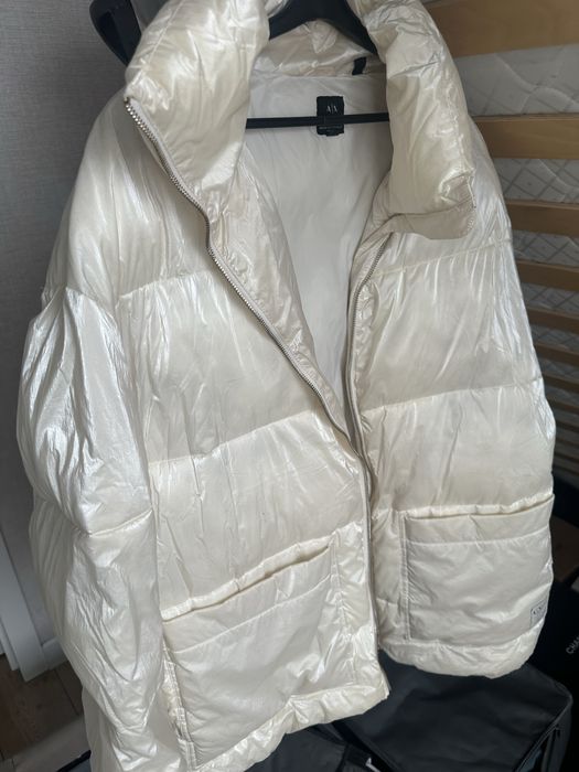 Продам куртку брендовую