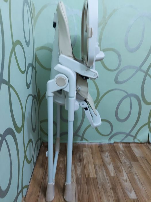 Детский стульчик для кормления