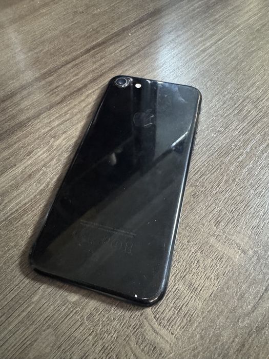 Iphone 7  JET BLACK chotki telefon imeyka otkan