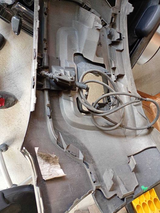 Броня, решетка, маска за Volvo XC70, V70