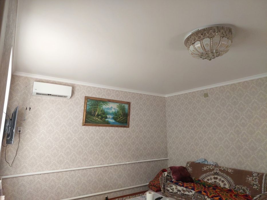 Дом 6 комнатный близко к городу.