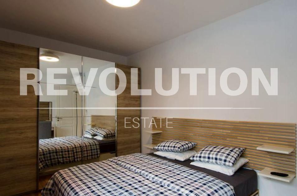 Дава се под наем Двустаен апартамент в к.к. Св.Св. Константин и Елена - 75 кв.м за 900 € - Снимка #4