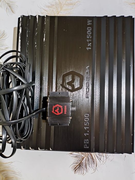 Продам сабвуфер , моноблок ,усилитель deaf bonce mahete urall jvc