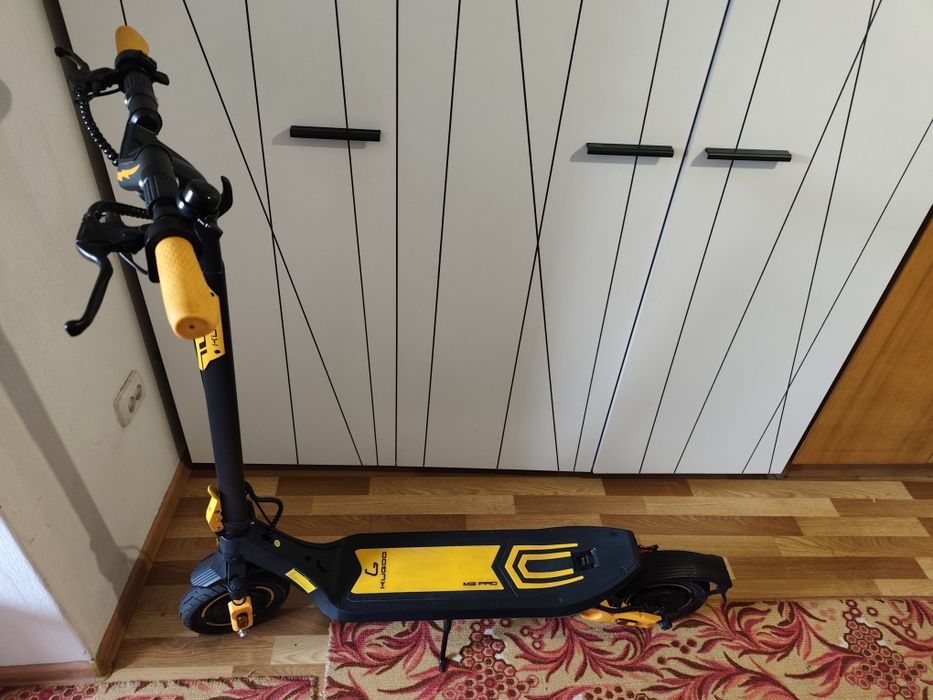 Продам электросамокат