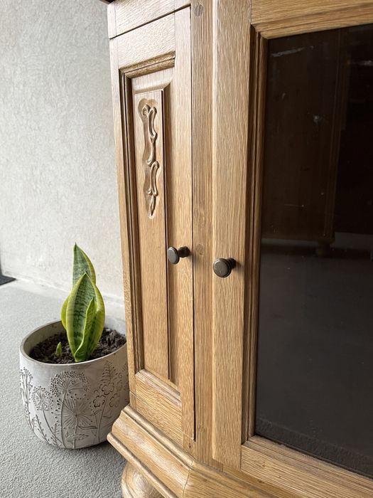 ТВ скрин масив с въртящ плот