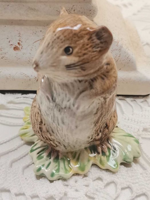 Порцеланова фигурка Royal Albert Beatrix Potter Figurine Timmy Willie 19 €