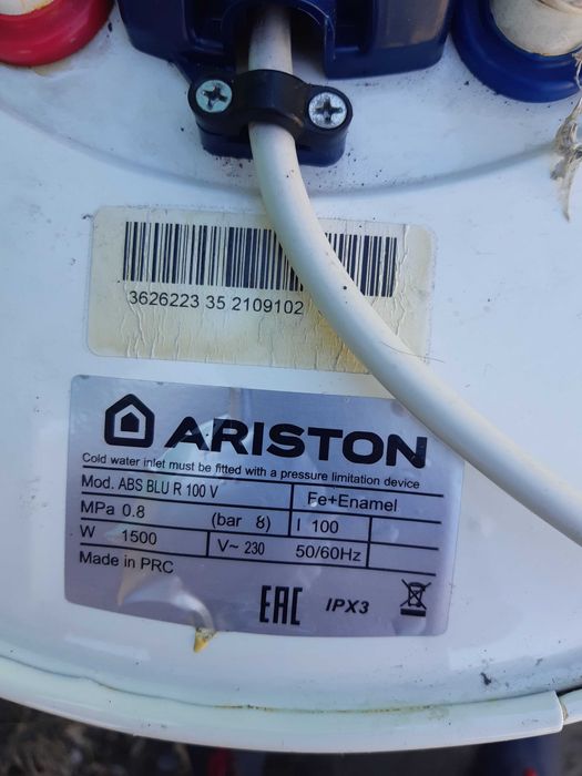 Водонагреватель Ariston накопительный 100л