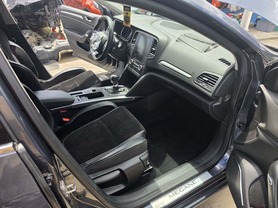 Dezmembrez Renault Megane 4 1.5 dci
