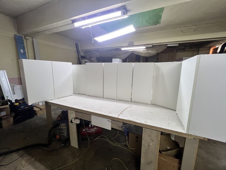 Vand corpuri suspendate