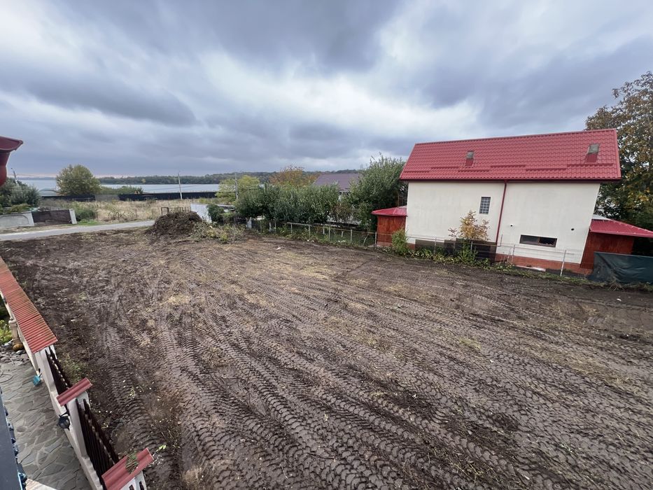 Particular, Teren intravilan Cernica, toate utilitatile, vedere la lac