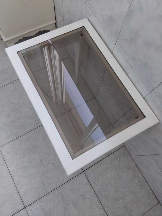 Декоративна винтидж дървена масичка за кафе